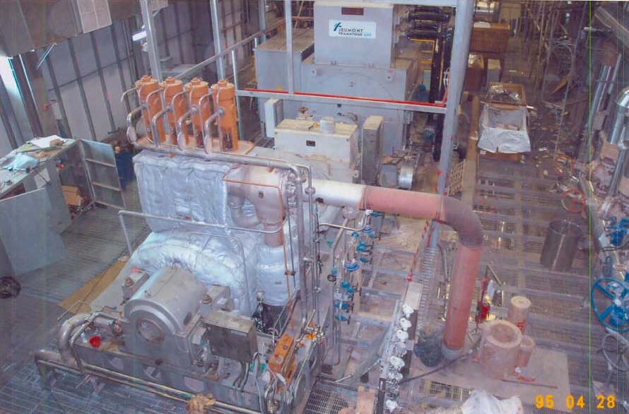 Steam turbine generator