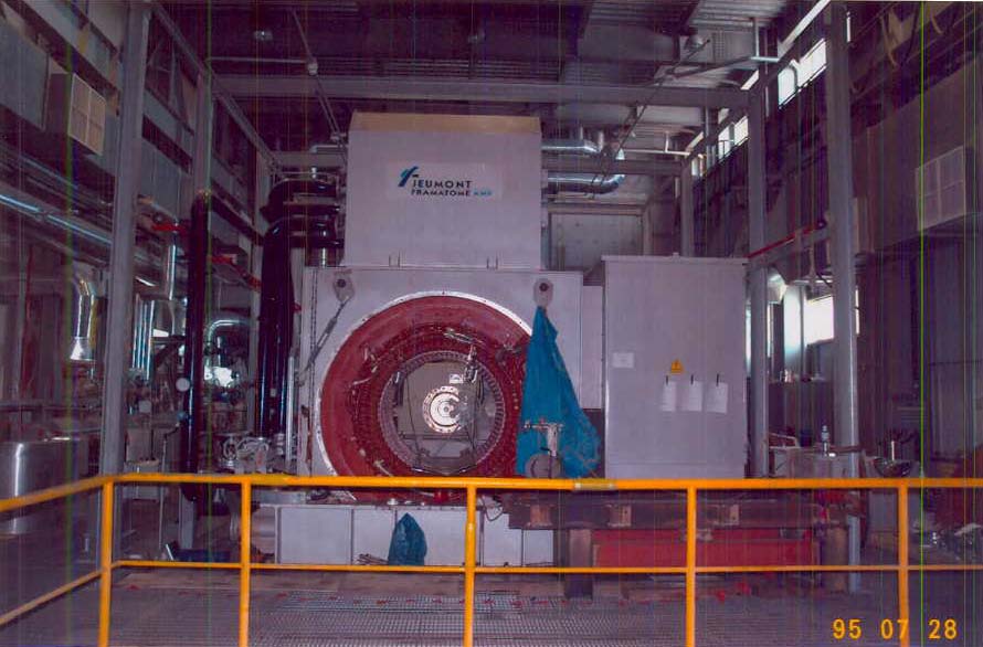 Steam turbine generator